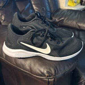 Nike Flex Experience Run 9 Women's Size 11 black Shoes CD0227-001